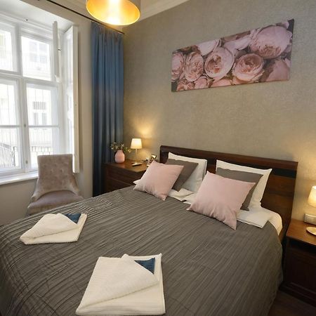Orangehomes 4 Bdrm Apartment View To Synagogue บูดาเปสต์ ภายนอก รูปภาพ