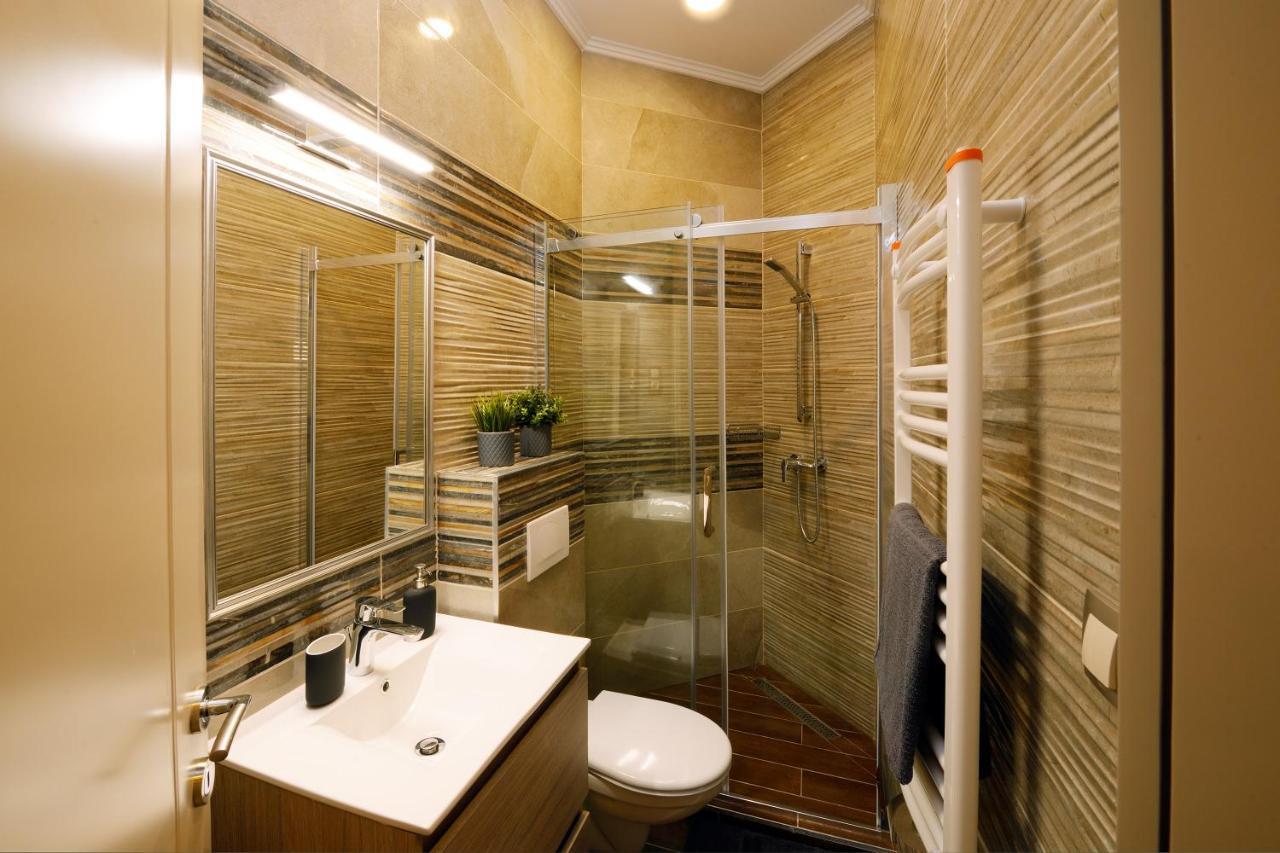 Orangehomes 4 Bdrm Apartment View To Synagogue บูดาเปสต์ ภายนอก รูปภาพ