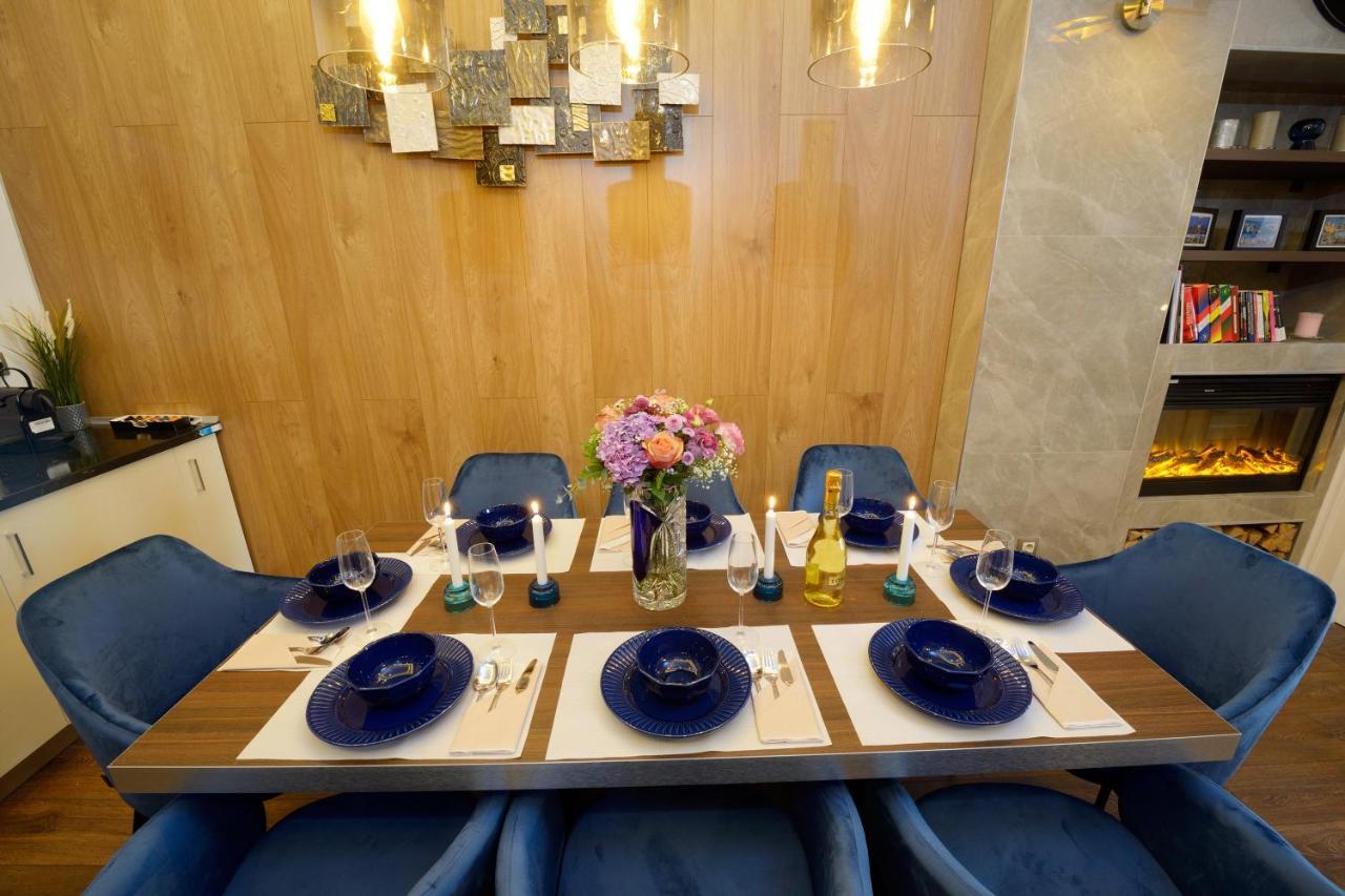 Orangehomes 4 Bdrm Apartment View To Synagogue บูดาเปสต์ ภายนอก รูปภาพ