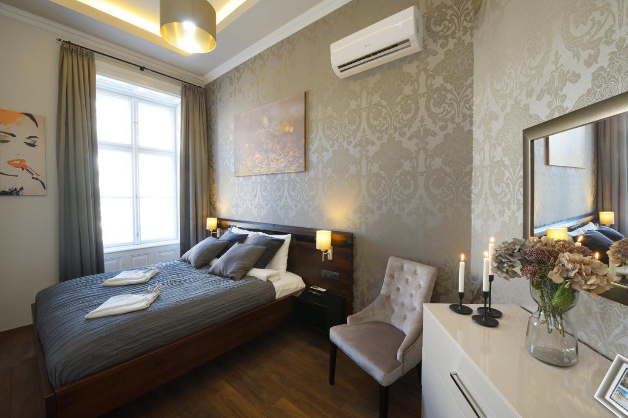 Orangehomes 4 Bdrm Apartment View To Synagogue บูดาเปสต์ ภายนอก รูปภาพ